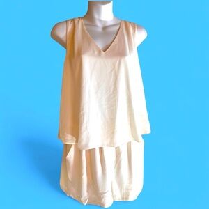 ANDB NWT estimated sz large short sleeve cream elastic‎ waist romper